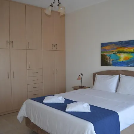 Blue Ark Aigeira Flat & Studio Buitenkant foto