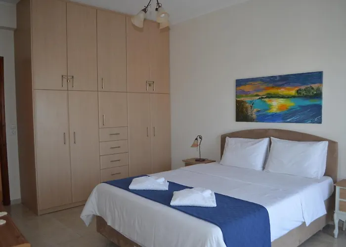 Blue Ark Aigeira Flat & Studio